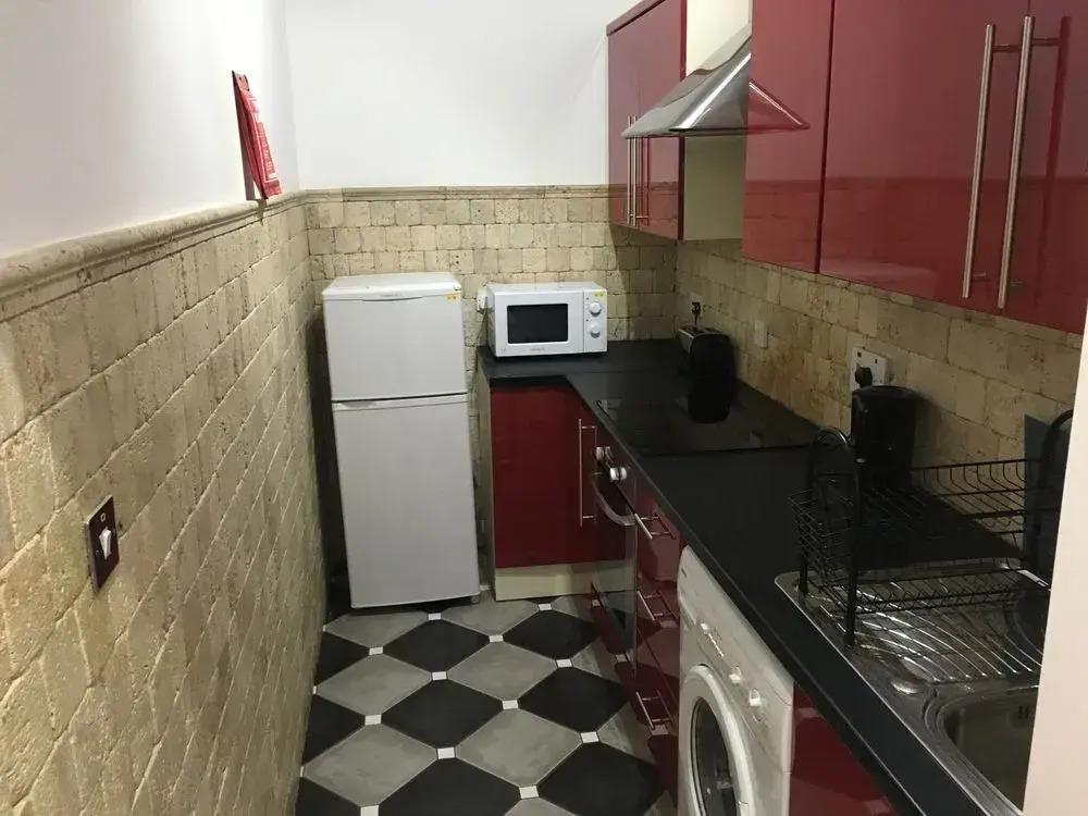 Drummond Street Apartments