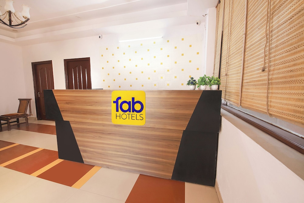 FabHotel 9 Palm