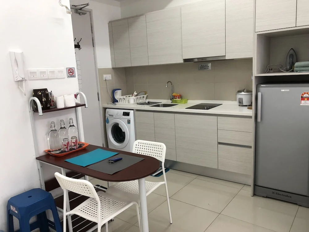 Roomy 28 homestay@I Soho