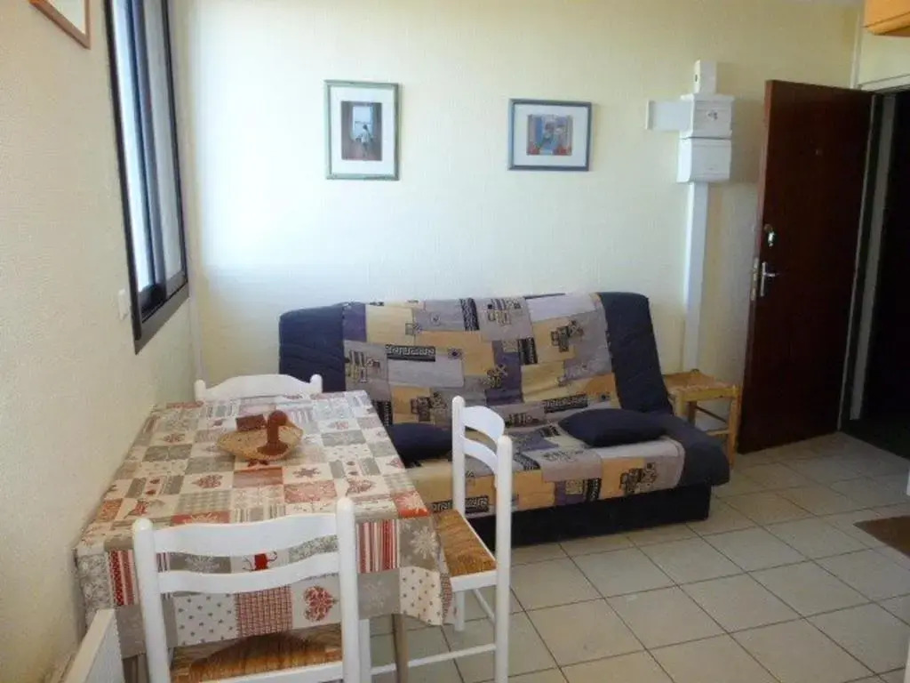 Appartement Arette, 2 pièces, 6 personnes - FR-1-602-53