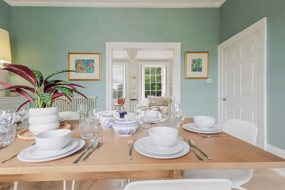 Stylish 5BD Townhouse in Leamington Spa