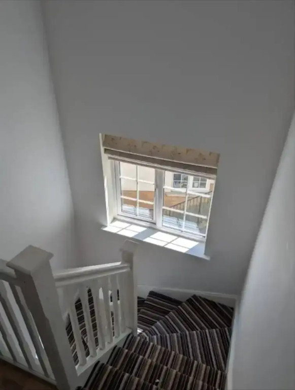 Enbrook Valley House - 3 Bedrooms, Folkestone