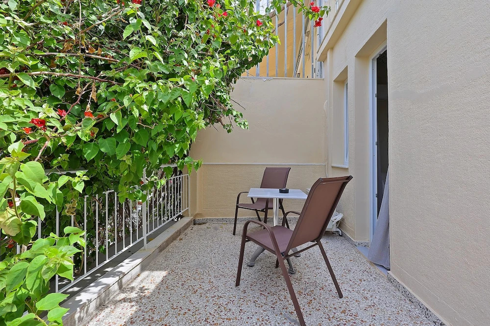 7ATHENS