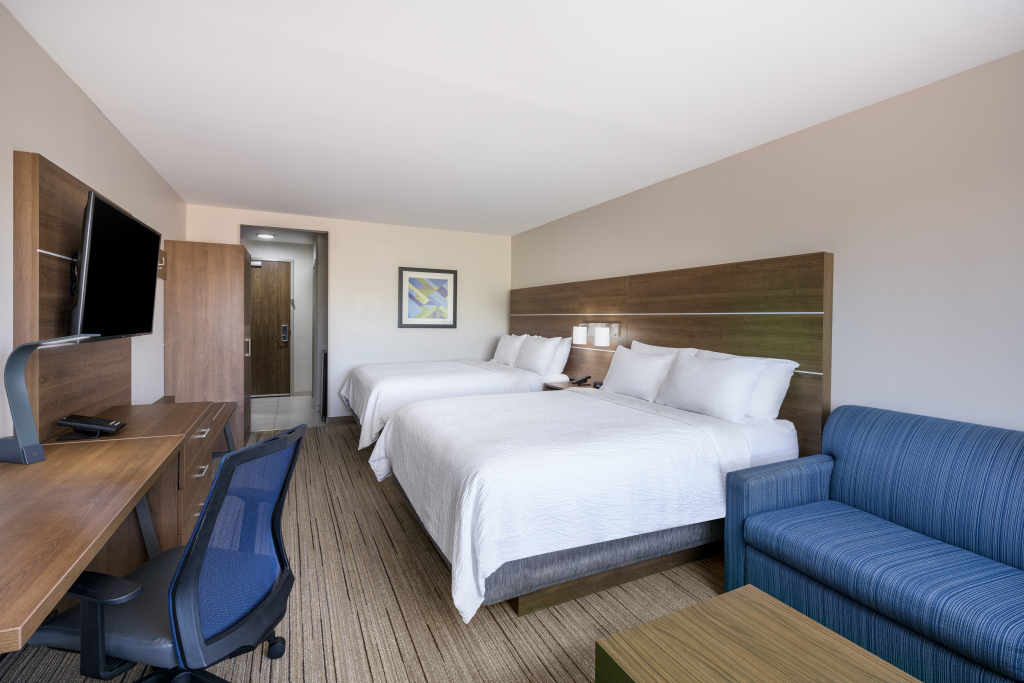 Holiday Inn Express & Suites Phoenix East - Gilbert by IHG