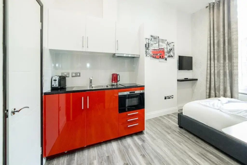 Imperial Court Suites