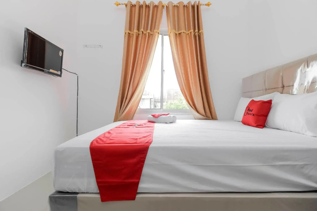 RedDoorz near Jembatan Ampera Palembang