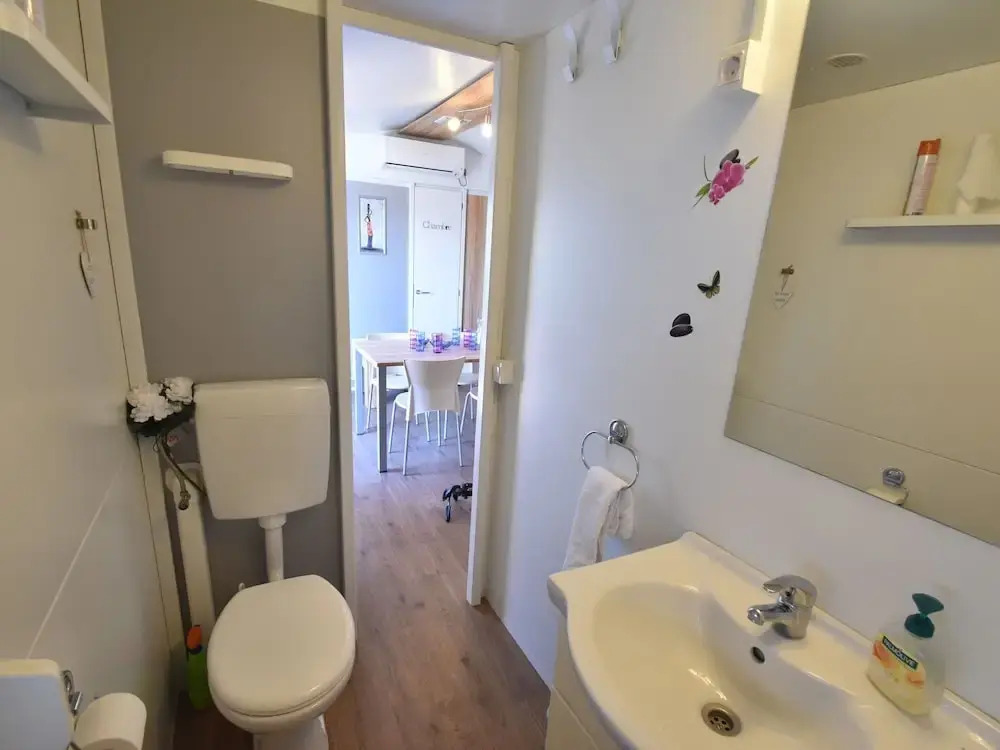Welcoming Holiday Home in Ugljane With Swimming Pool