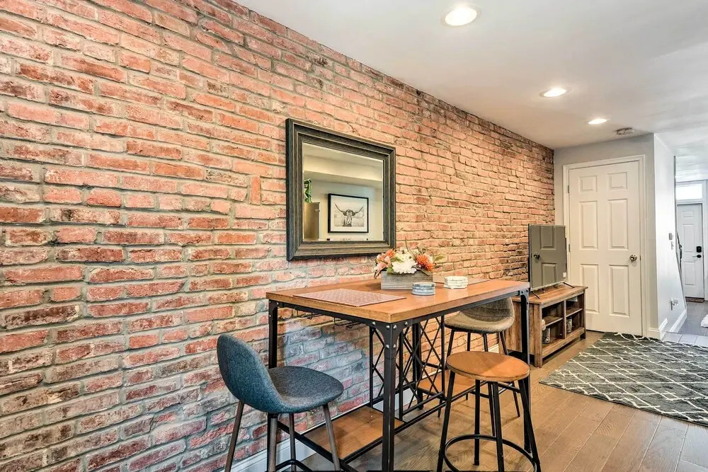 Central & Trendy Baltimore Townhome: Pets OK!