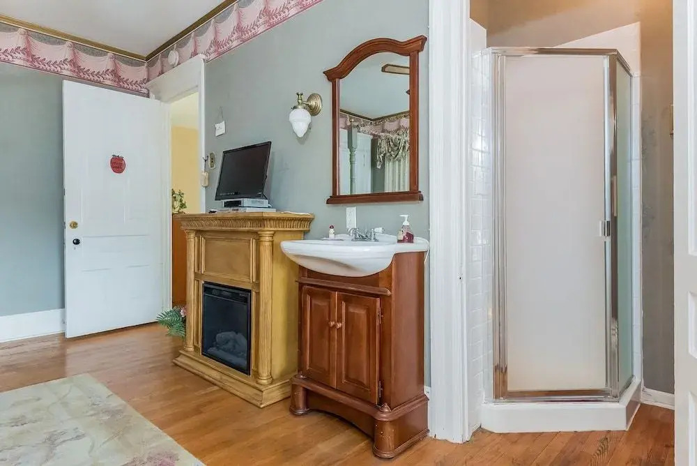 Kingsley House Bed & Breakfast - Full Home