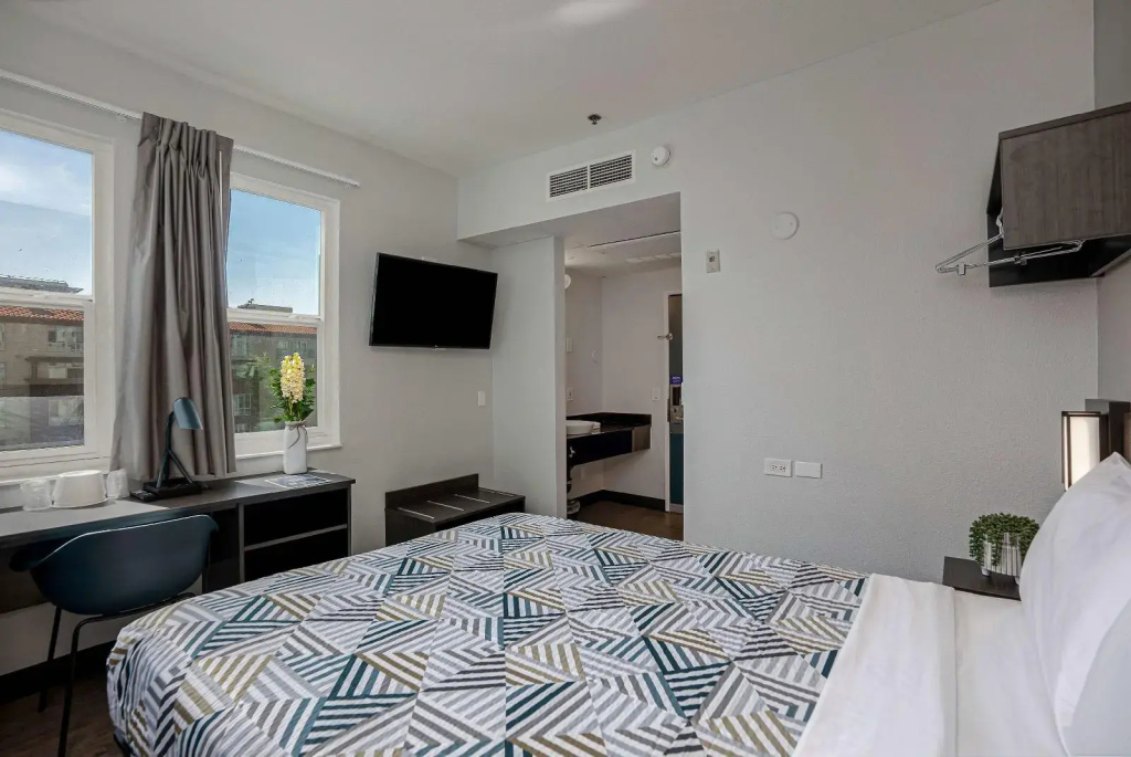Motel 6-San Diego, CA - Downtown