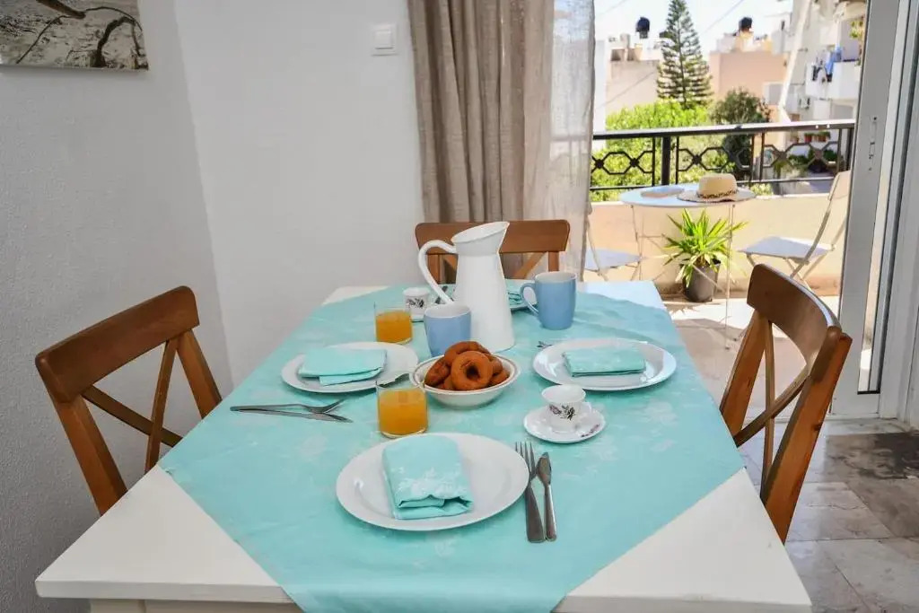 Central flat, 300m from the beach