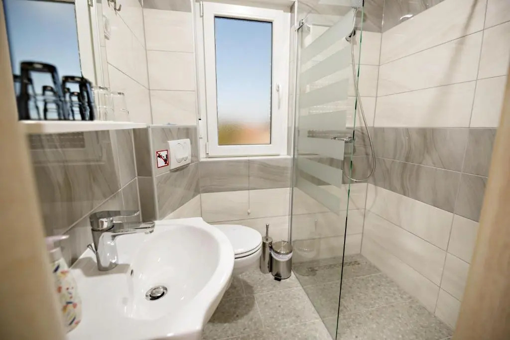 Hostel Mali Pariz