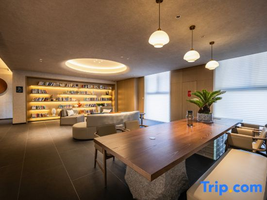 Atour HOtel,North Urumqi Road, Hotan Station