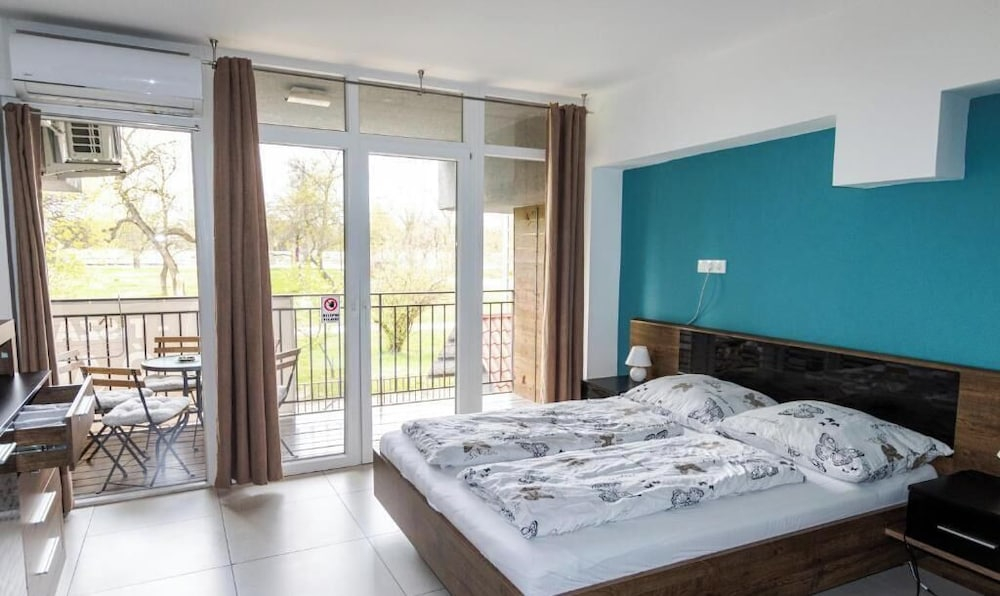 Tisza Gyöngye Apartmanok