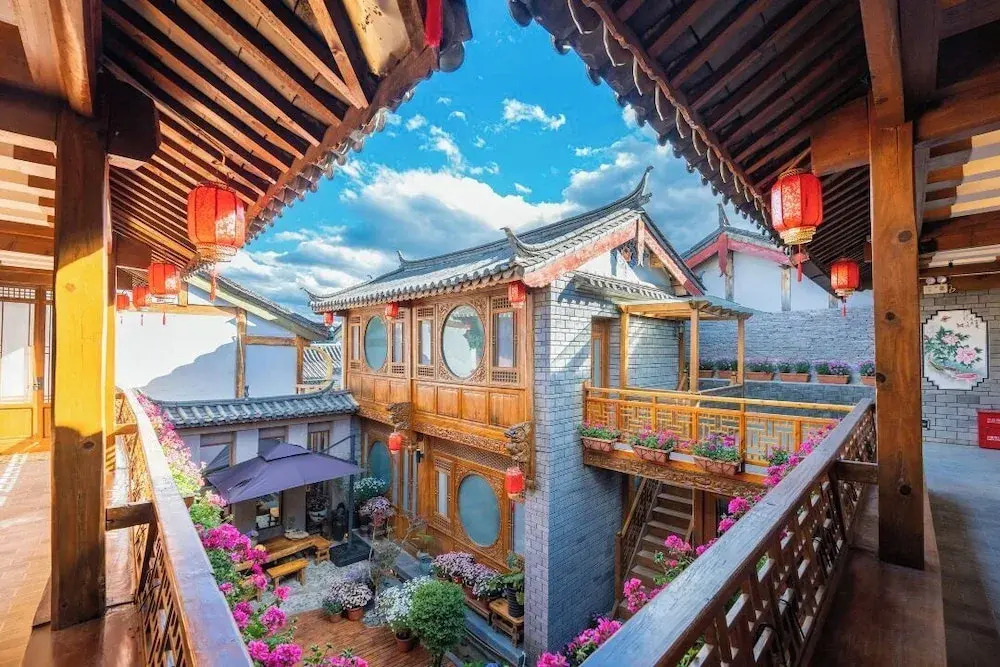 Shile Holiday Courtyard