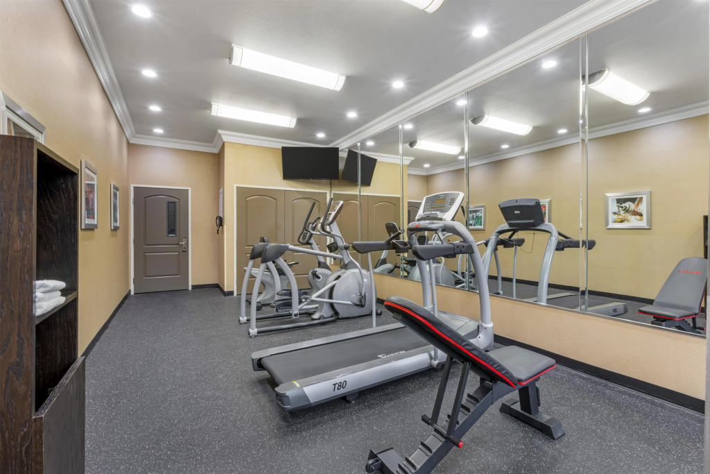 Best Western Plus Wasco Inn & Suites