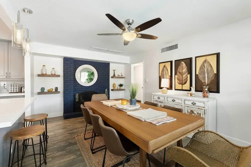 Pristine Escape ~ 2 Miles to Old Town Scottsdale!