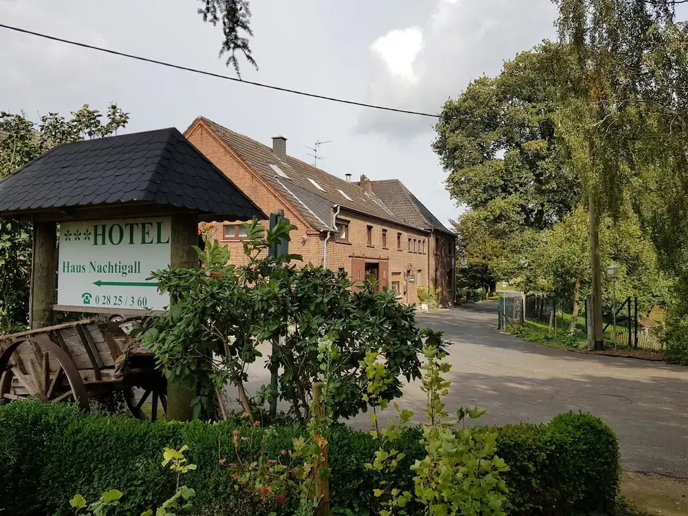 Hotel Haus Nachtigall - B&B