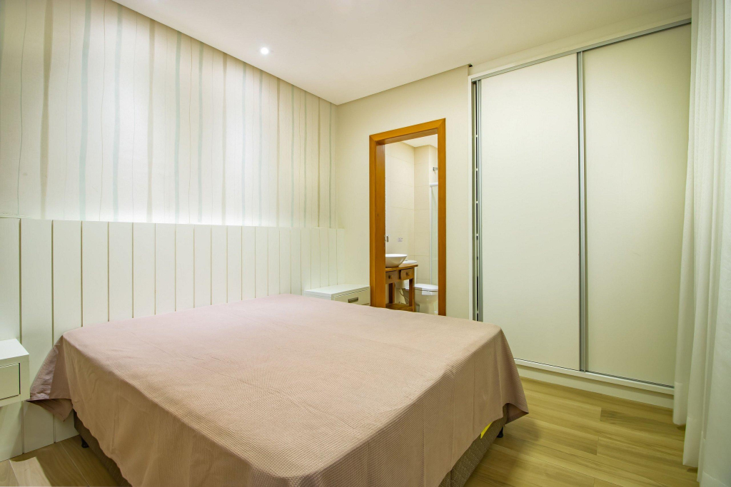 1078   Apartamento Com Vista Para O Mar Em Bombinhas