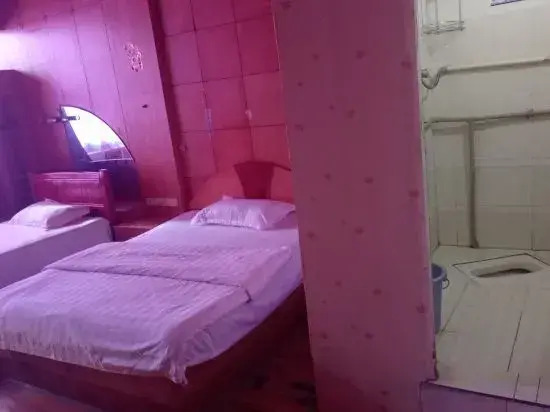 Hechi Abundant Hotel