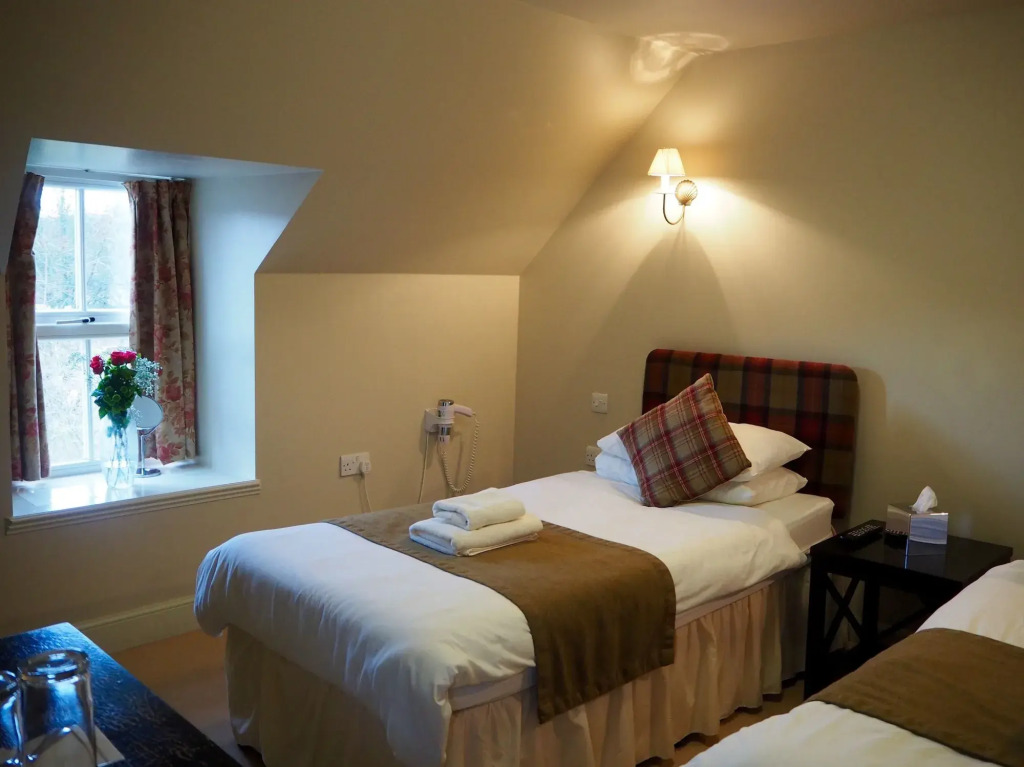 Loch Ness Inn