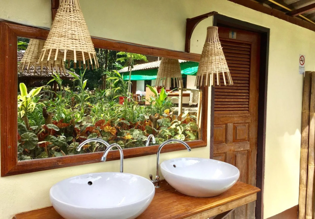 ห้วยน้ำรินรีสอร์ท The Creek Garden Resort
