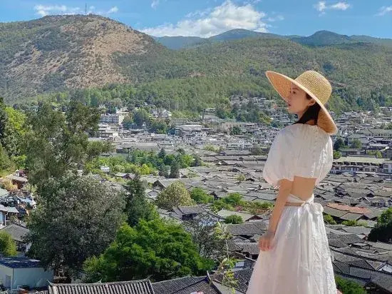 Lijiang Ancient City Meets Jiaren · White Horse Light Luxury · Snow Mountain View Homestay