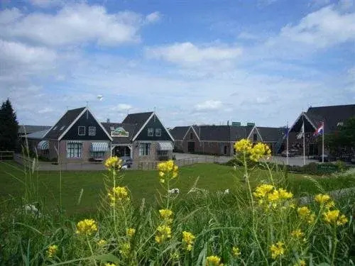 Hoeve Chapeau