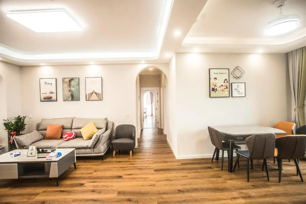 Locals Apartment Place 28