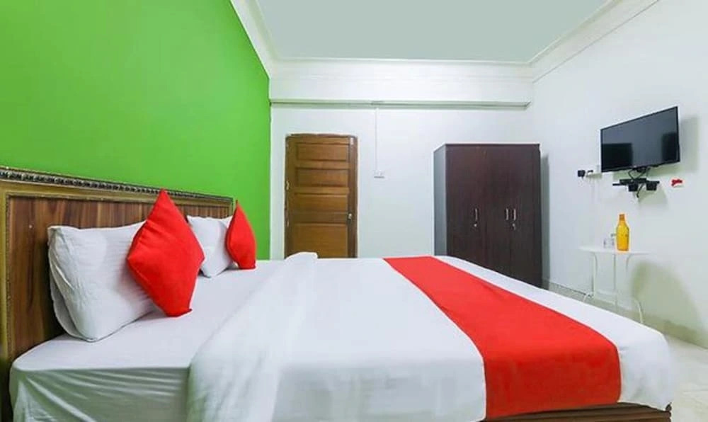 Roshan Villa by OYO Rooms