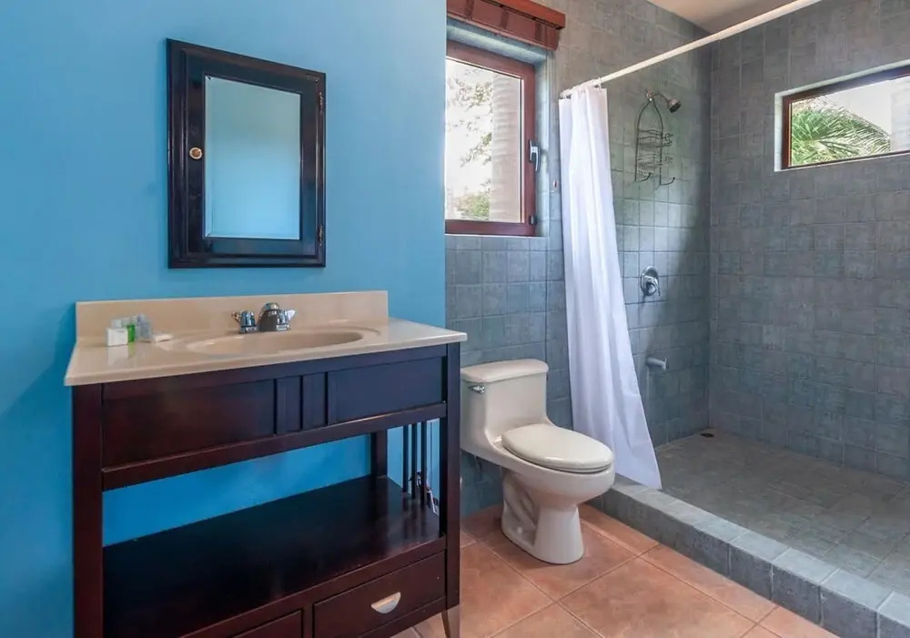 Casa Tigre - Large 7 bedroom Oceanfront Retreat Home