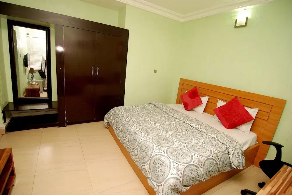 Nest Suite & Spa