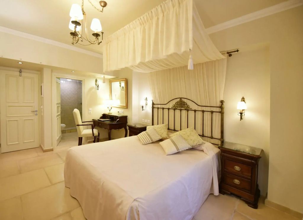 Angelica Traditional Boutique Hotel