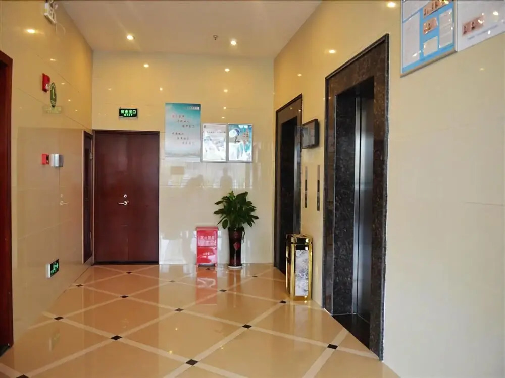 GreenTree Inn Jiangsu Suzhou Wujiang Yunliqiao Business Hotel