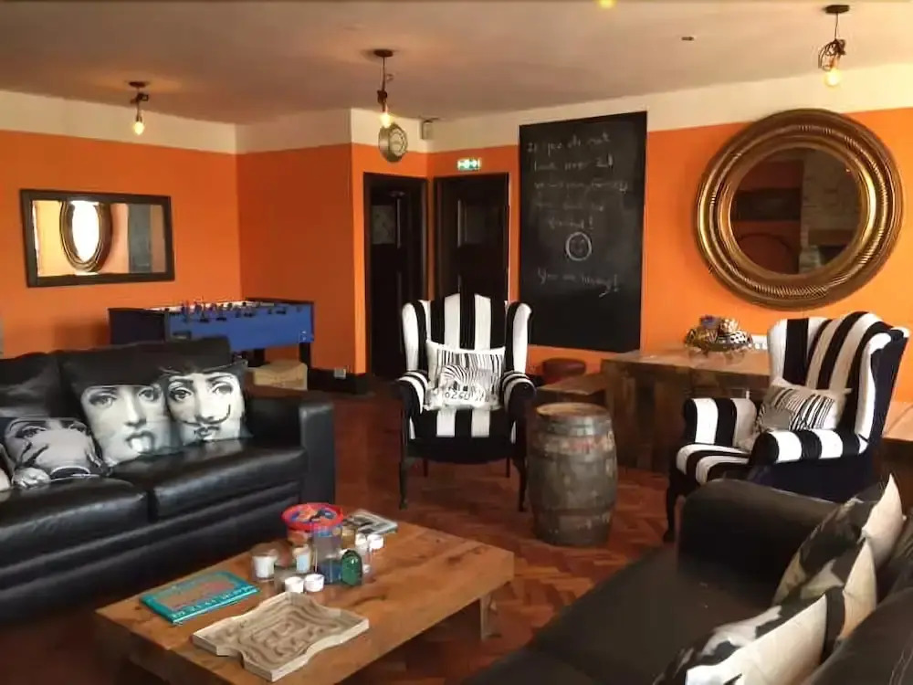Moonfleet Boutique Hotel