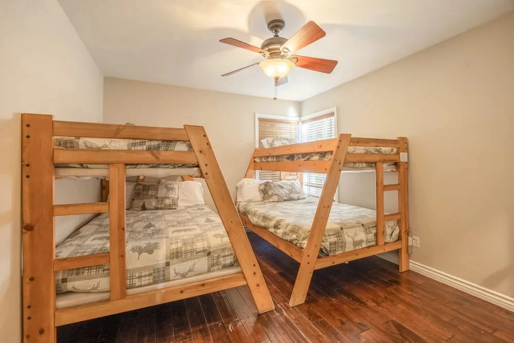 23 - Big Bear Lakeview Lodge 3 Bedroom Home