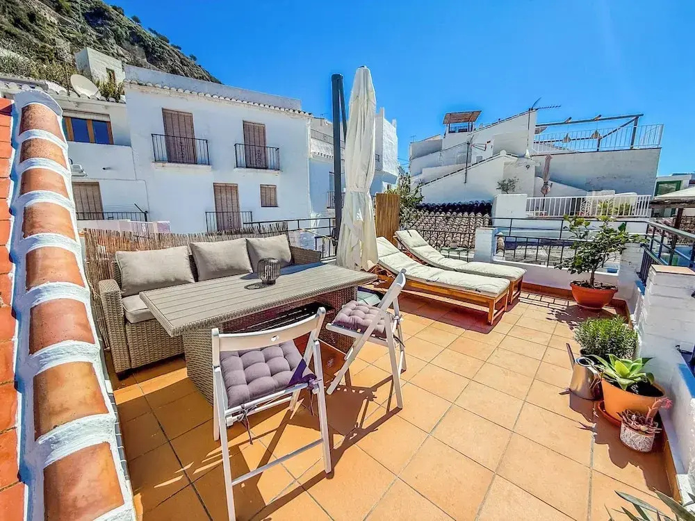 Two bed House With Roof Terrace in the Beautiful Village of Frigiliana
