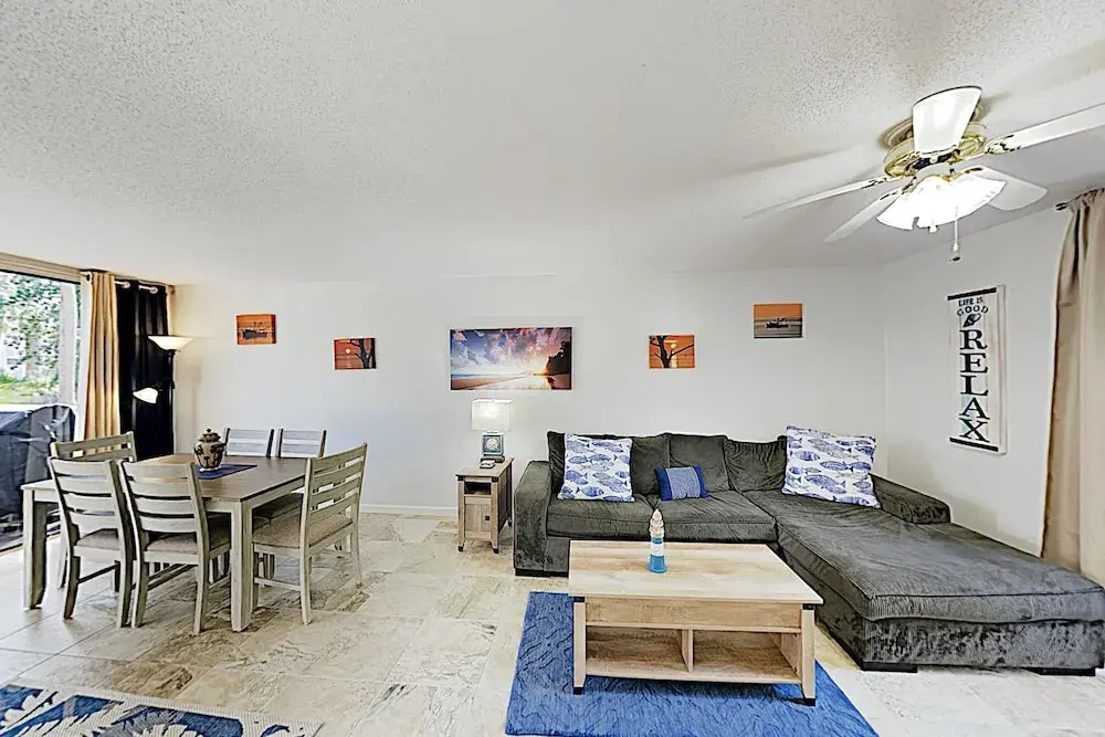 New Listing! Stylish Condo: 2 Pools & Beach Cabana Condo