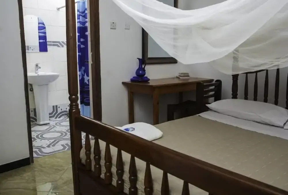 Entebbe Vine Inn