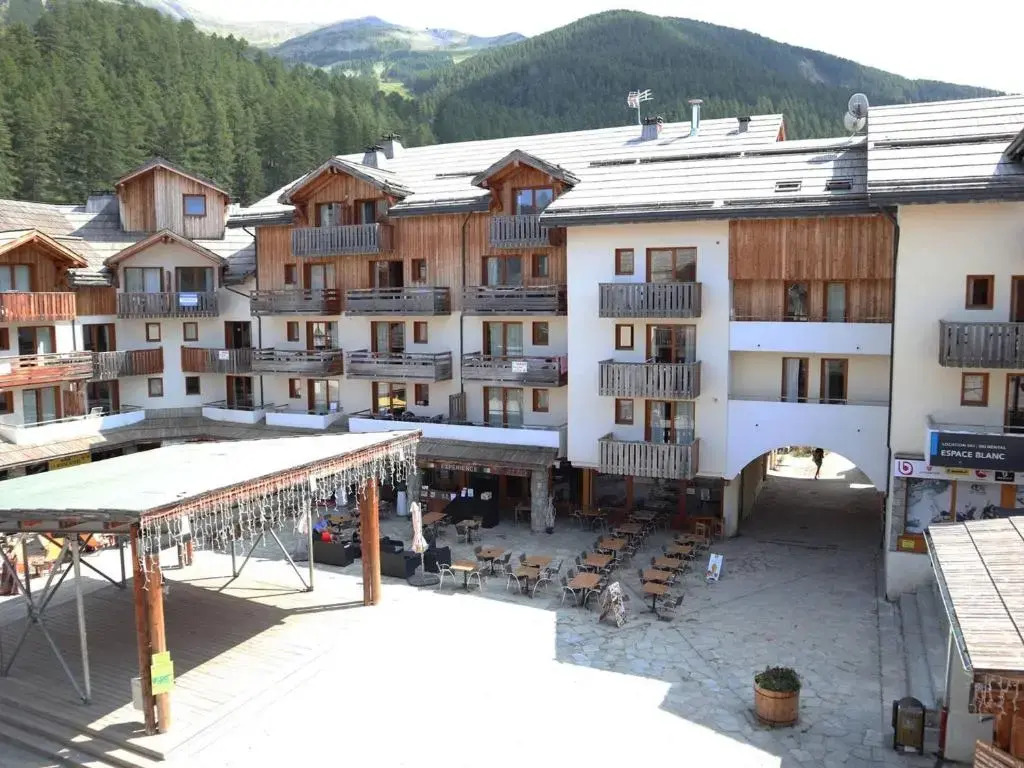 Appartement Les Orres, 4 pièces, 8 personnes - FR-1-322-456