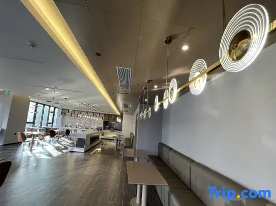 Yiwu Oriental Hotel
