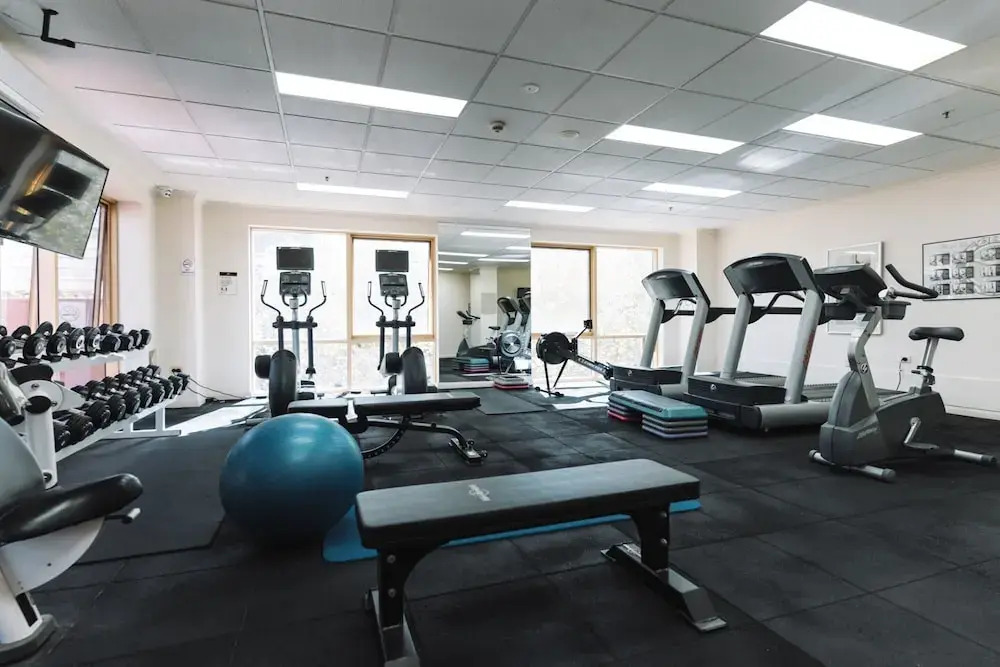 Center 1-bed With Sauna, Gym, BBQ & Parking