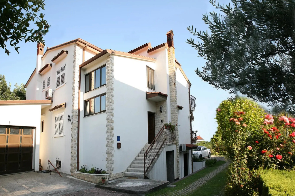 Božana - With Parking - A2