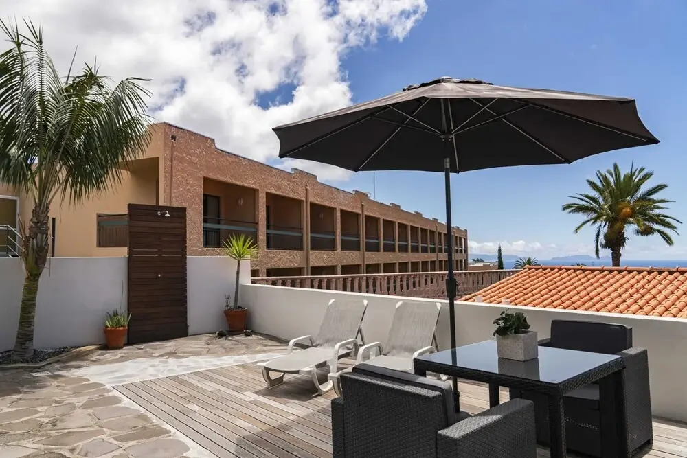 Ground Floor House in Garajau, Terrace Vila