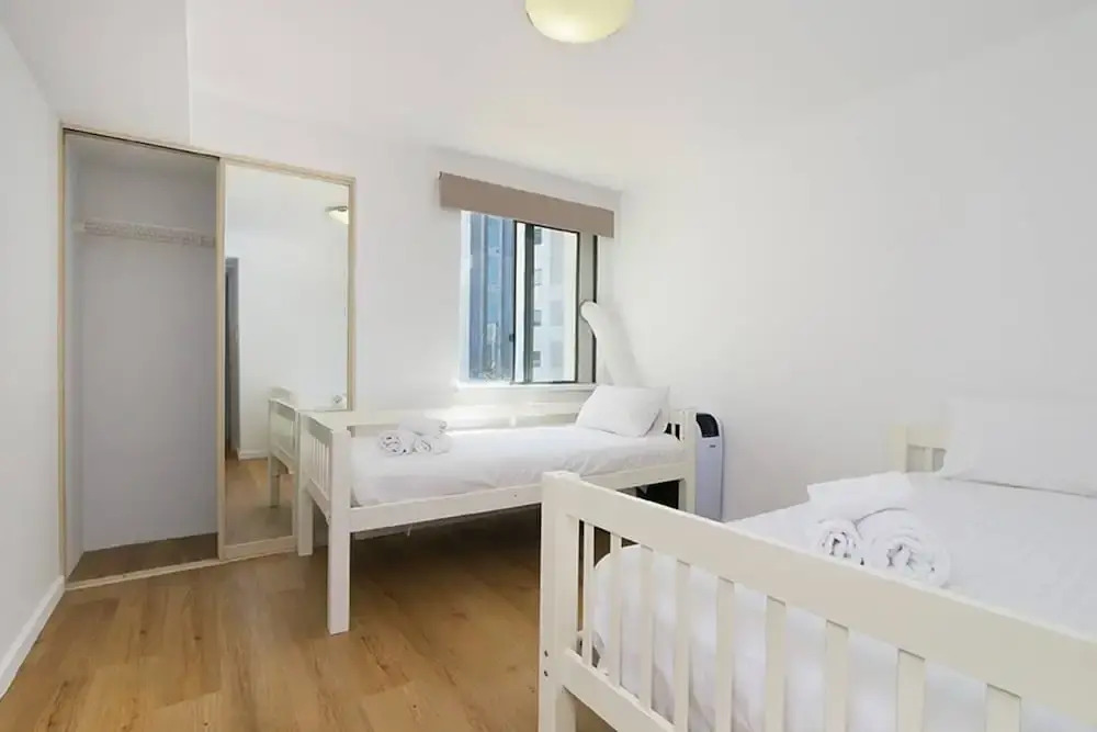 Convenient 3 Bedroom Apartment Close to Casino and CBD
