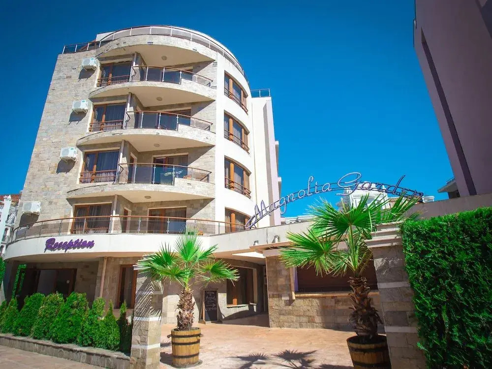 Magnolia Garden Hotel