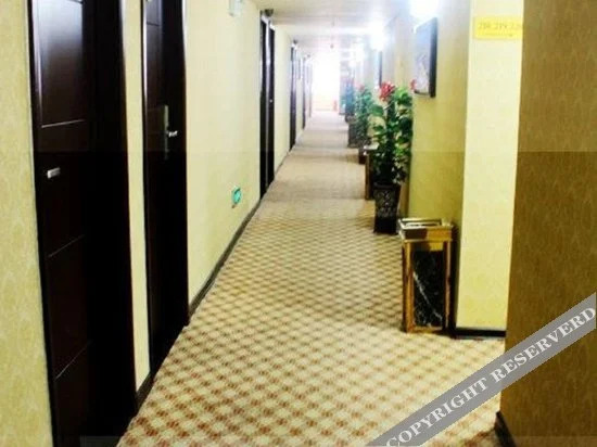 Xiamen Kangheng Yijing Hotel (Gaoqi Airport Houpu Subway Station)
