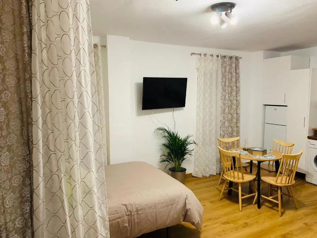 Ana’s Apartment II