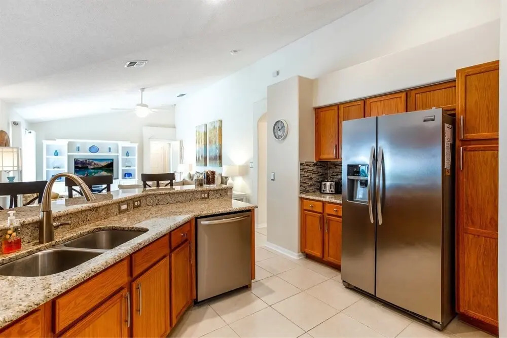 Stunning 4 Bed, 3 Bath Villa With Southwest Facing Pool and spa - 503