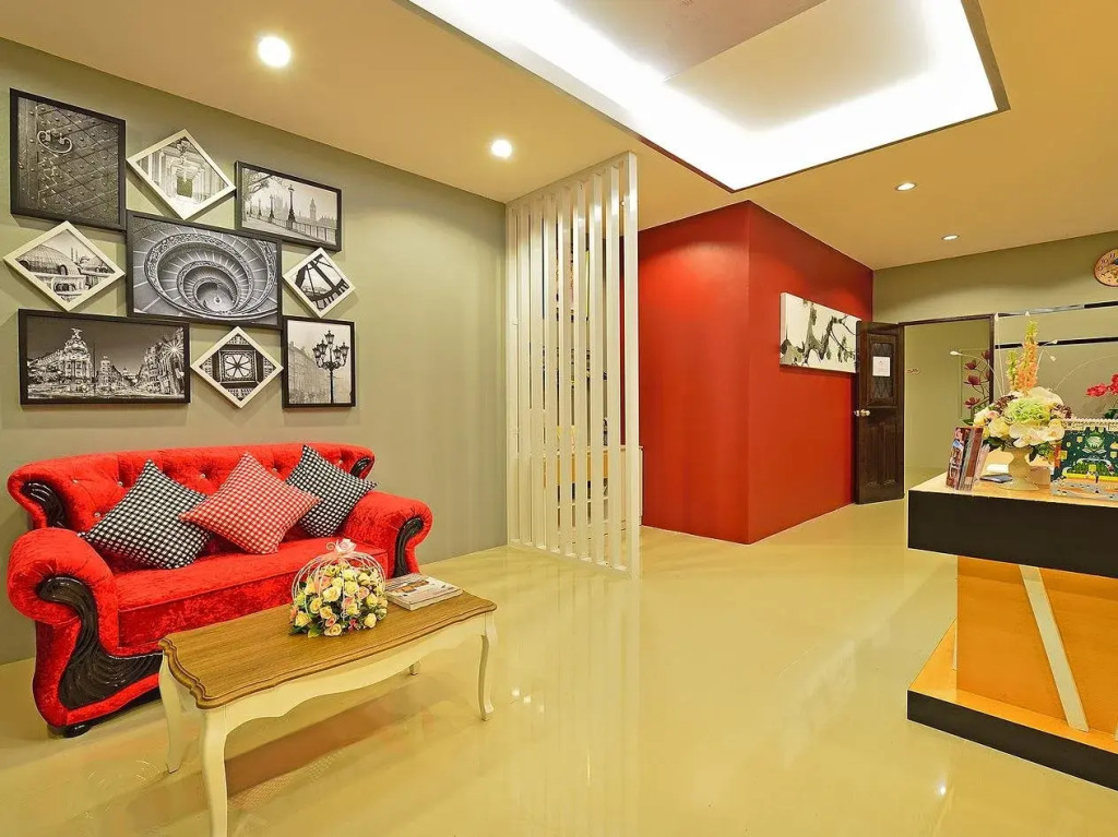 Kiss Hometel